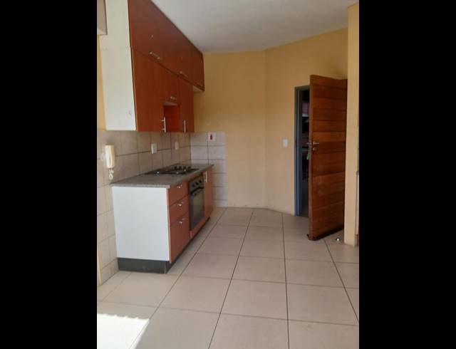 1 BEDROOM PROPERTY TO RENT IN BRAAMFONTEIN WERF